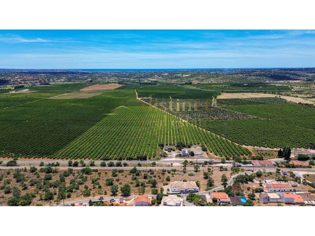 Moradia com 2 quartos e boas vistas-25