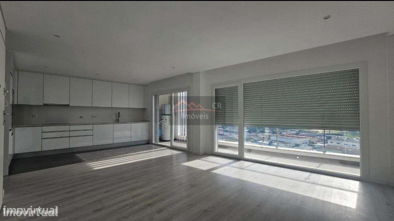 Vendo Apart T3 com Terraço Novo - Santa Marta do Pinhal - Grande imagem: 2/29