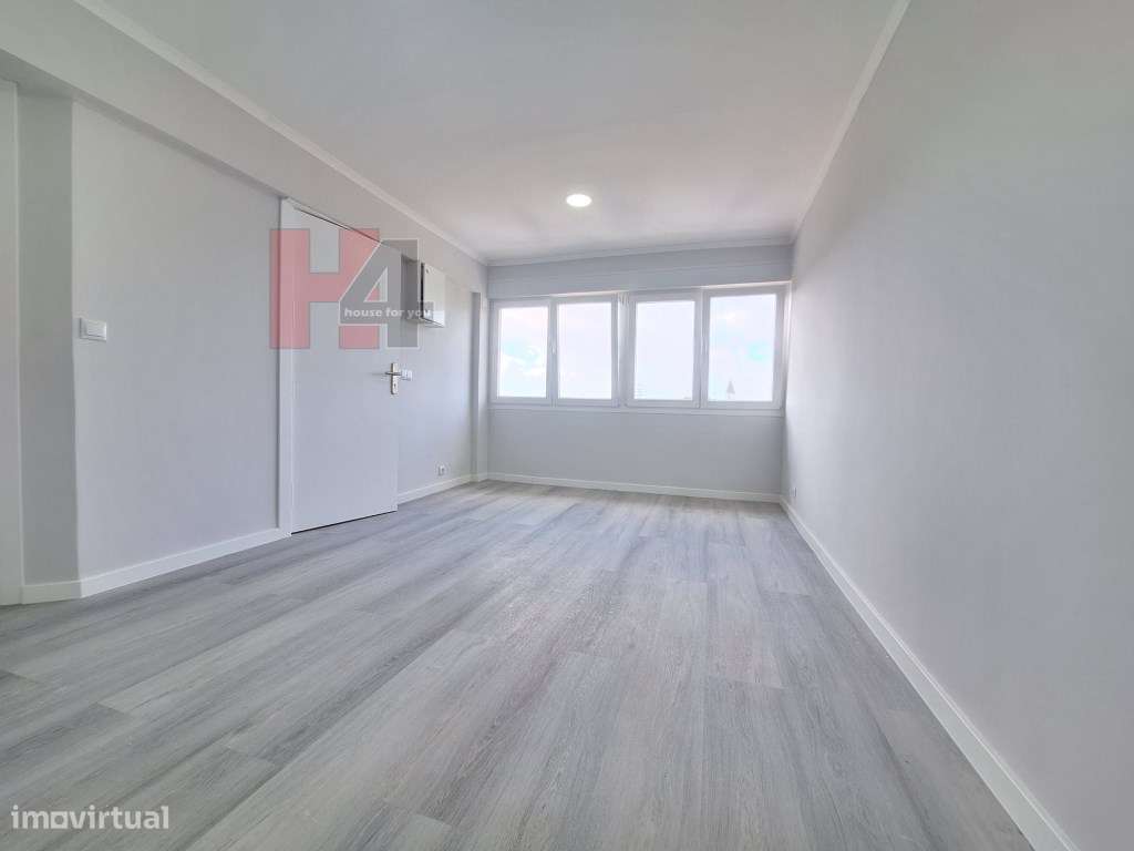 **Apartamento T2 Totalmente Remodelado na Pontinha(OFERTA DA ESCRIT...-12