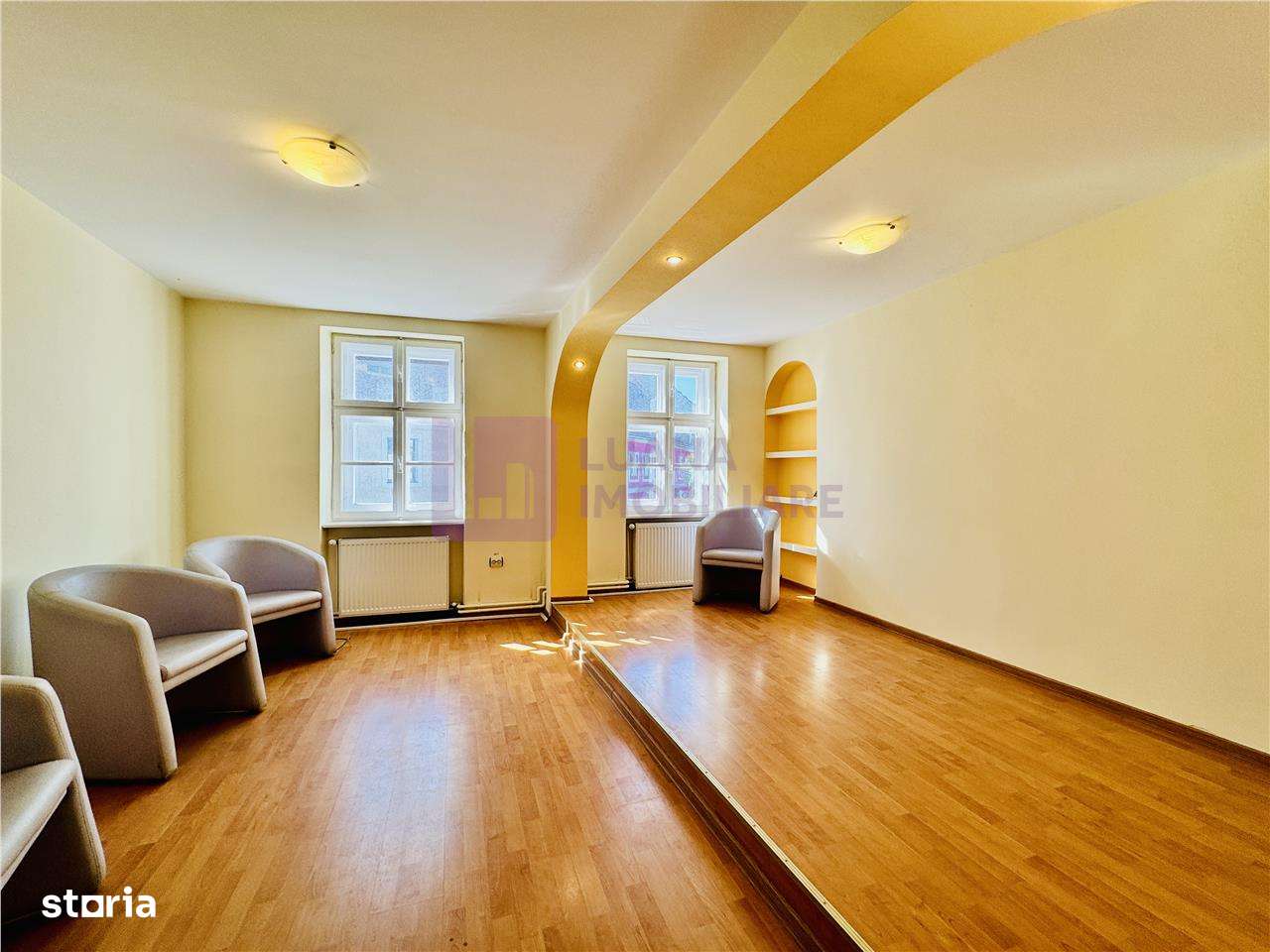 Spatiu de birouri | Central - Piata Cibin | 340 mp | curte | COMISION - Imagine principală: 2/14