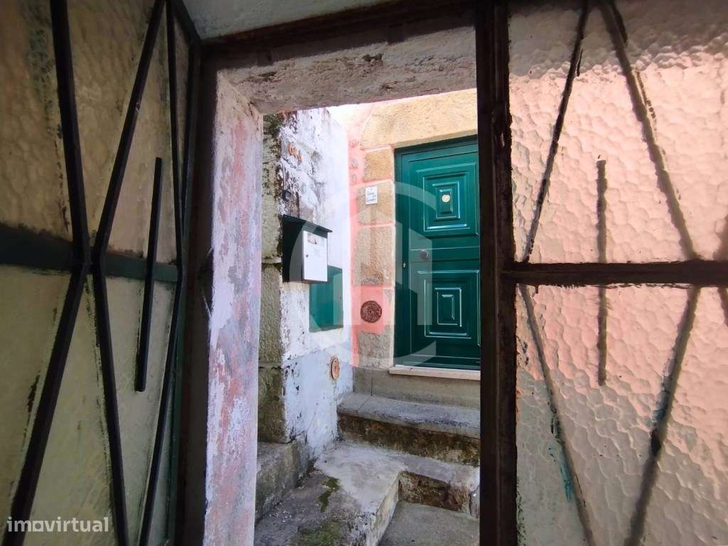 Moradia de 3 pisos com 2 entradas Independentes em Gouveia - Ideal ...-9