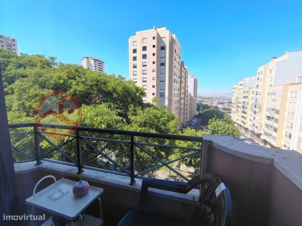 Apartamento T4 com parqueamento em prédio com elevador, Alfragide - Grande imagem: 5/39