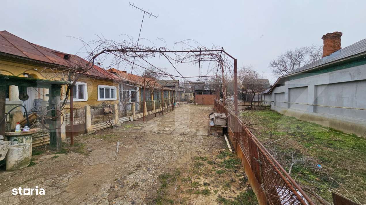 Casa batraneasca pe un singur nivel , 1700 mp teren, Bradesti - Imagine principală: 2/7