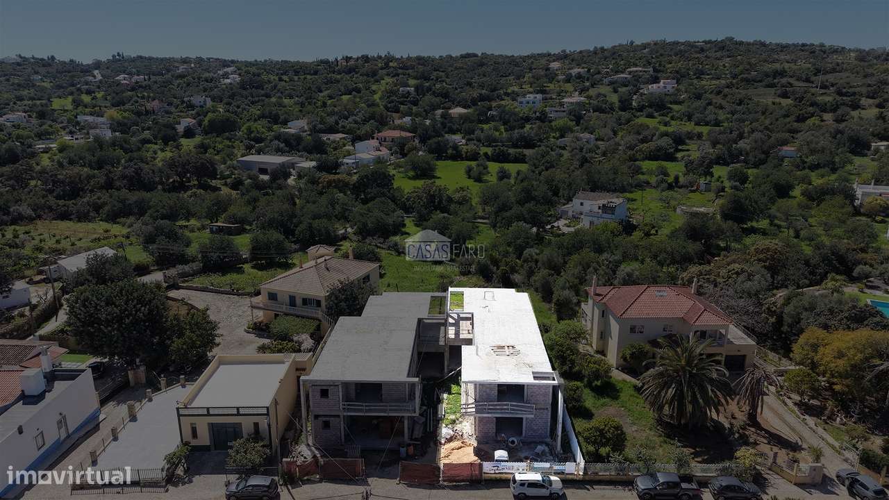 Moradia Geminada T4 Venda em Santa Bárbara de Nexe,Faro-14
