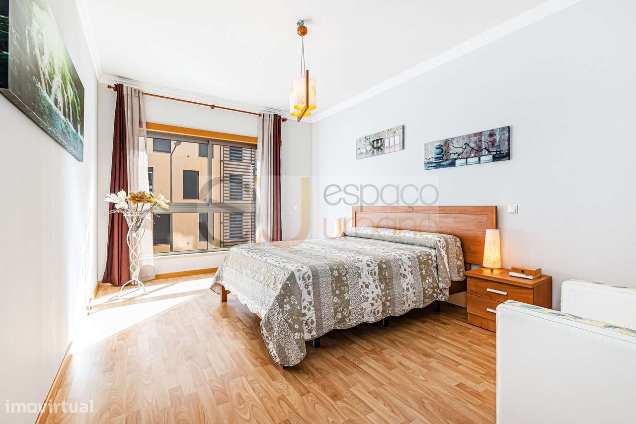A. Pêra - Luxo - Apartamento T2 C/ Garag. + Piscina-1