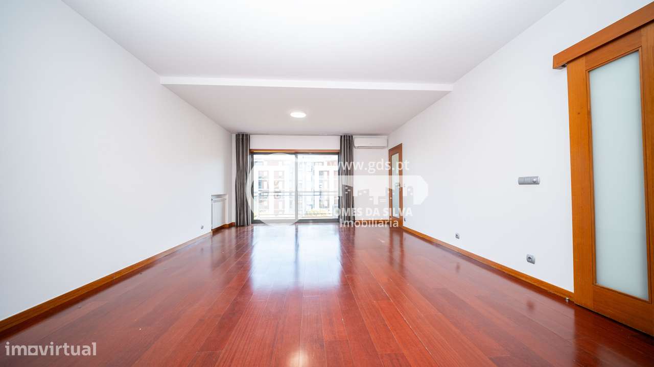 Apartamento T3 com Garagem – Rua José António Cruz, Braga (S. Vítor) - Grande imagem: 4/42