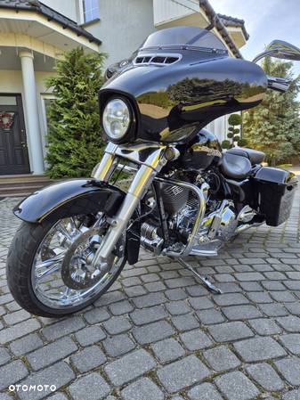 Harley-Davidson Touring Street Glide - 13