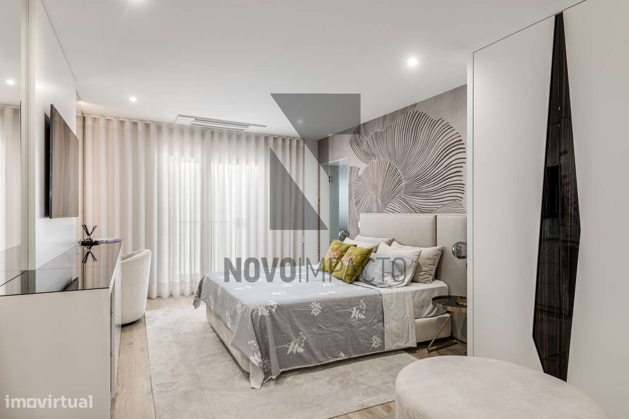 T4 Duplex de Luxo Mobilado, com 2 Terraços e Box para 2 Carros | Mo...-43