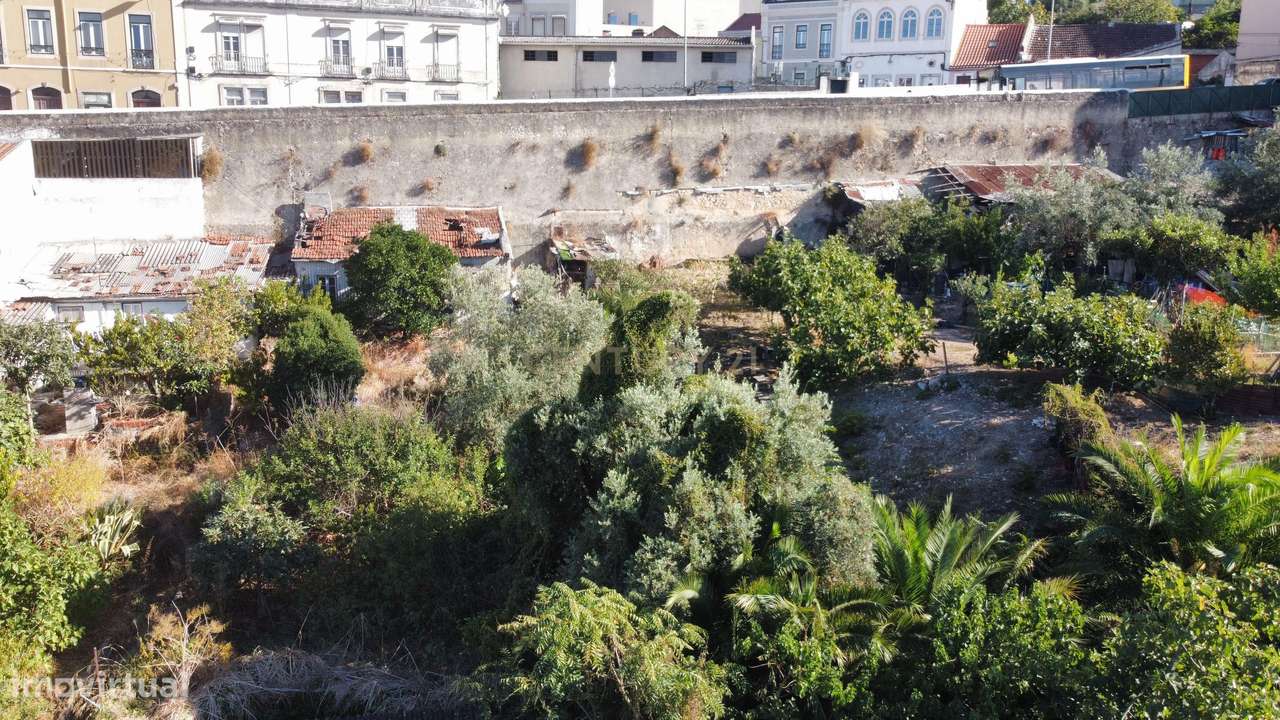 PRÉDIO DEVOLUTO PARA VENDA | PIP APROVADO | CAMPOLIDE-21