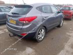 Dezmembrez Hyundai ix35 1 [2009 - 2013] Crossover 5-usi 2.0 CRDi MT 4WD (184 hp) - 3