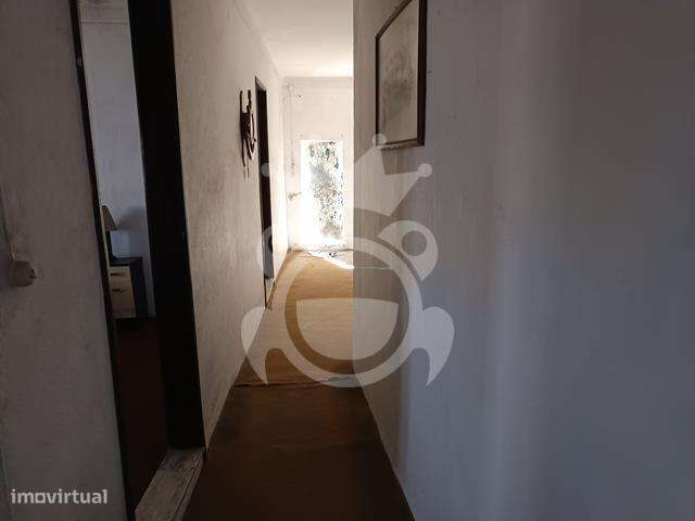 Moradia - centro de Reguengos-21