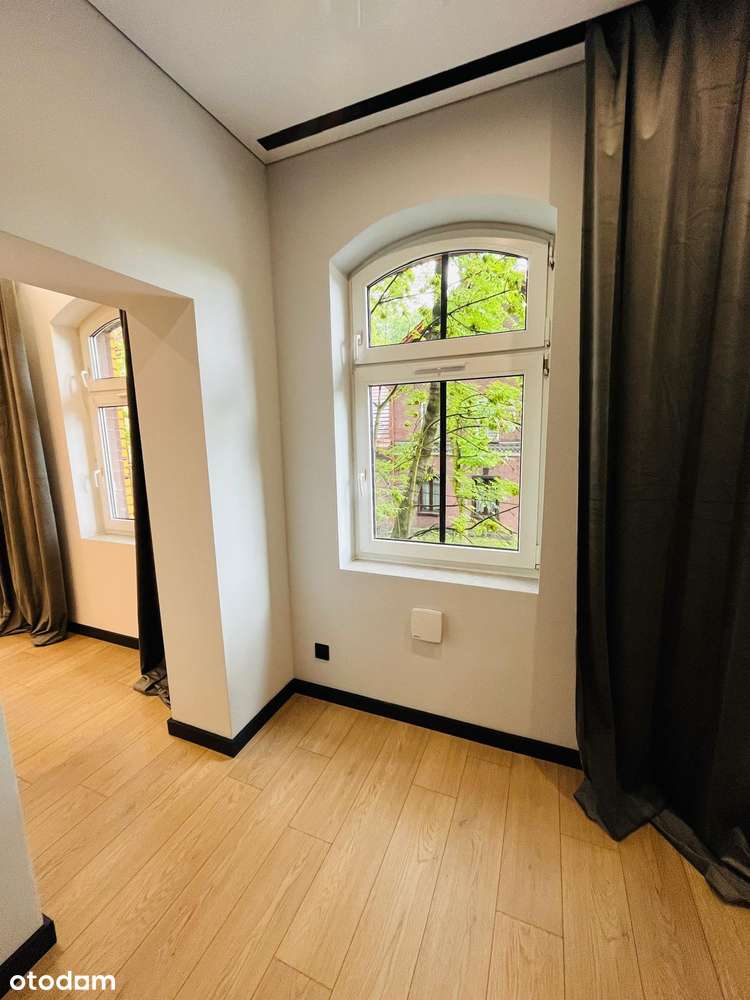 Ustawna kawalerka po remoncie w kamienicy – gotowa do zamieszkania-11