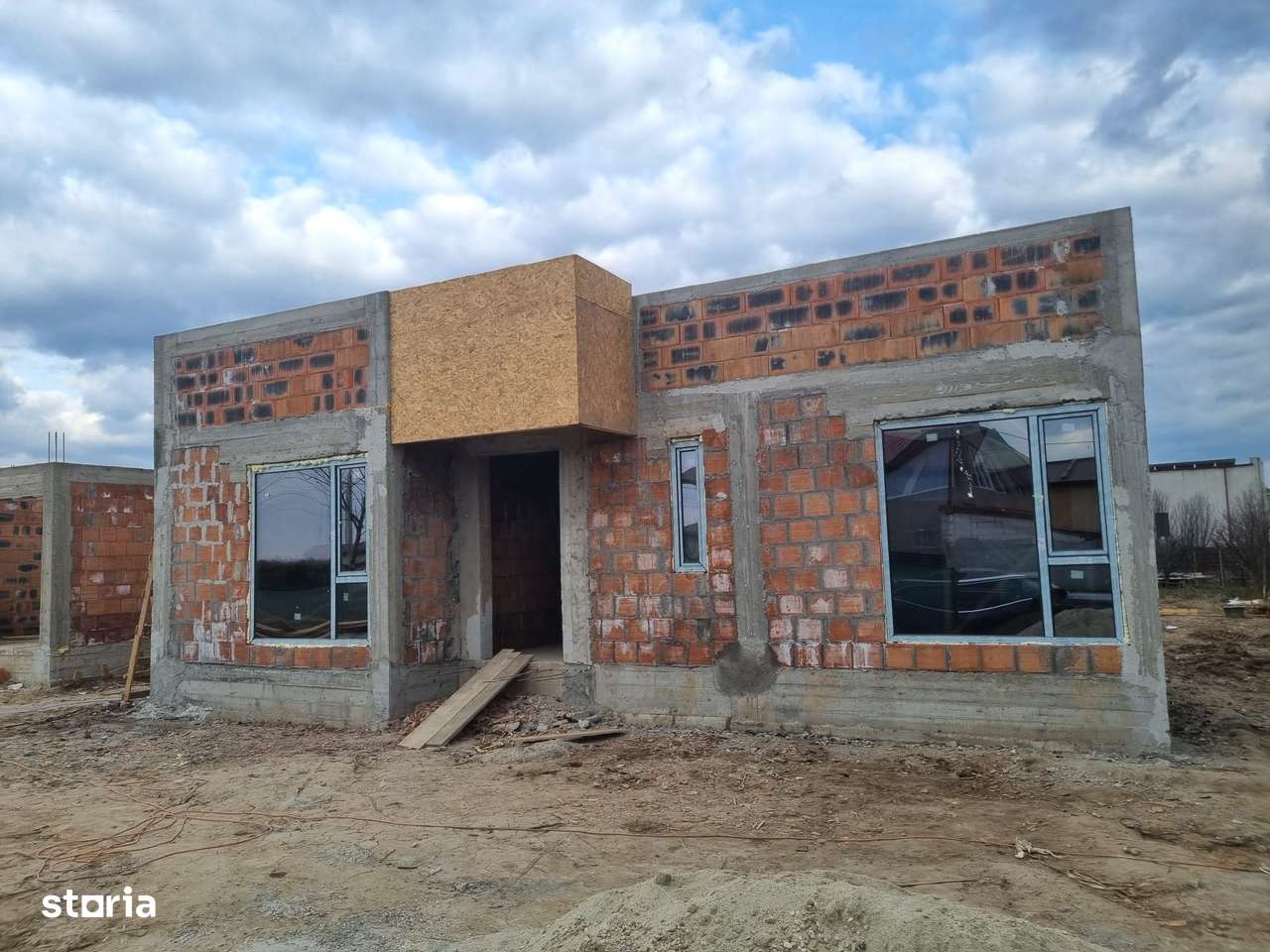 VILĂ NOUĂ MODERNĂ, TIP PARTER, ÎN STADIU AVANSAT DE CONSTRUCȚIE-3