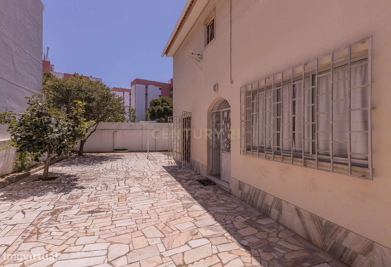 Moradia Isolada T4 com garagem p/2 carros em Matarraque/Cascais - Grande imagem: 5/60