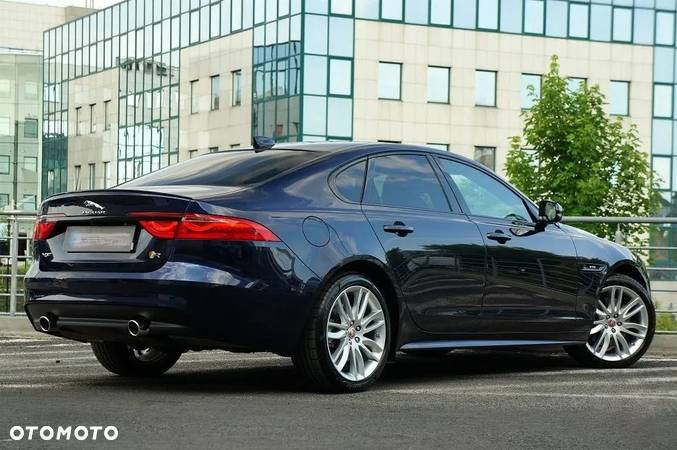 Jaguar XF 3.0 TDV6 R-Sport - 5