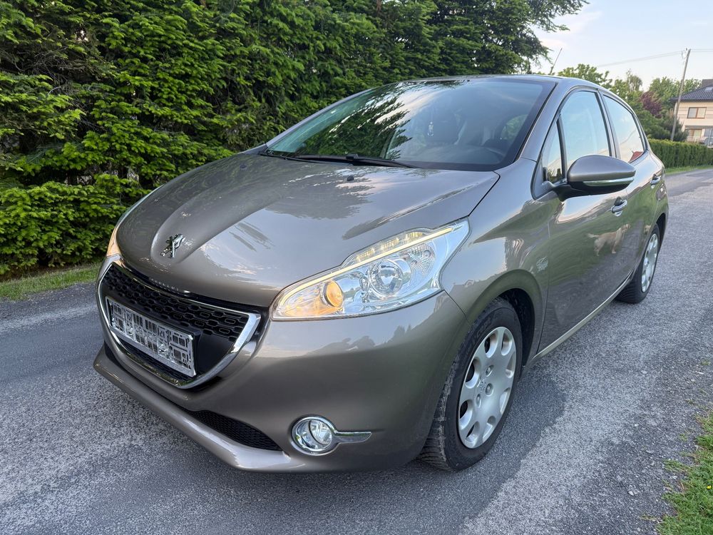Peugeot 208 I 95 VTI Allure 2012