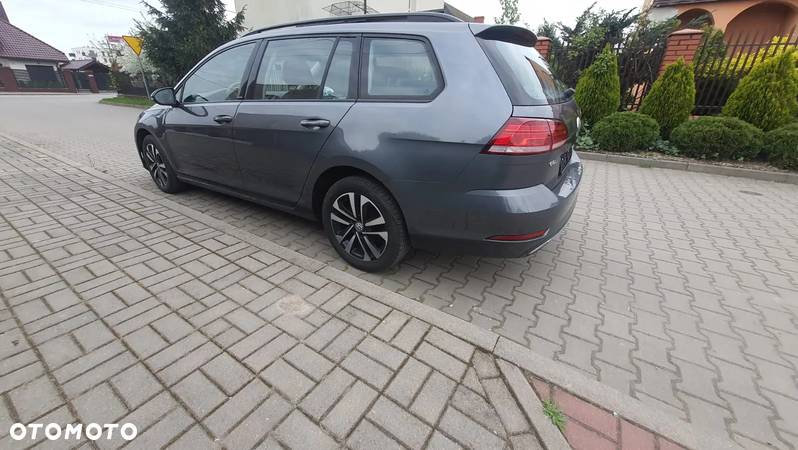 Volkswagen Golf 1.6 TDI SCR DSG IQ.DRIVE - 5