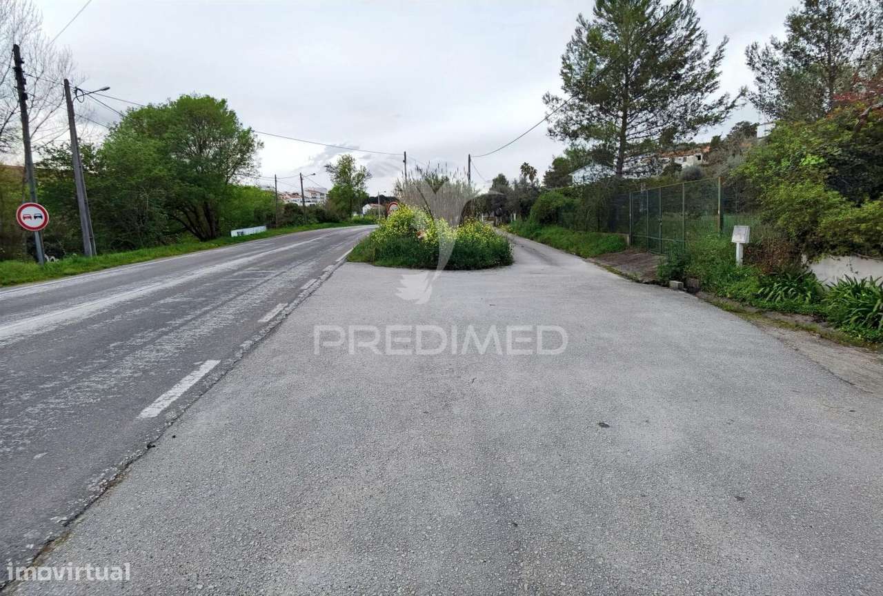 Terreno urbano, localizado em Torres Novas - Grande imagem: 3/17