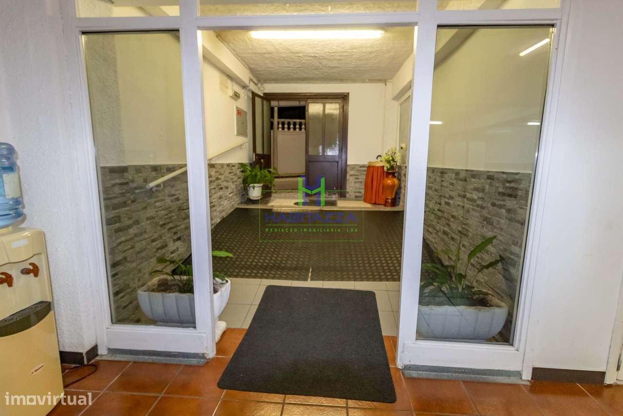 Espaço comercial de 323 m2, em Lagos-15