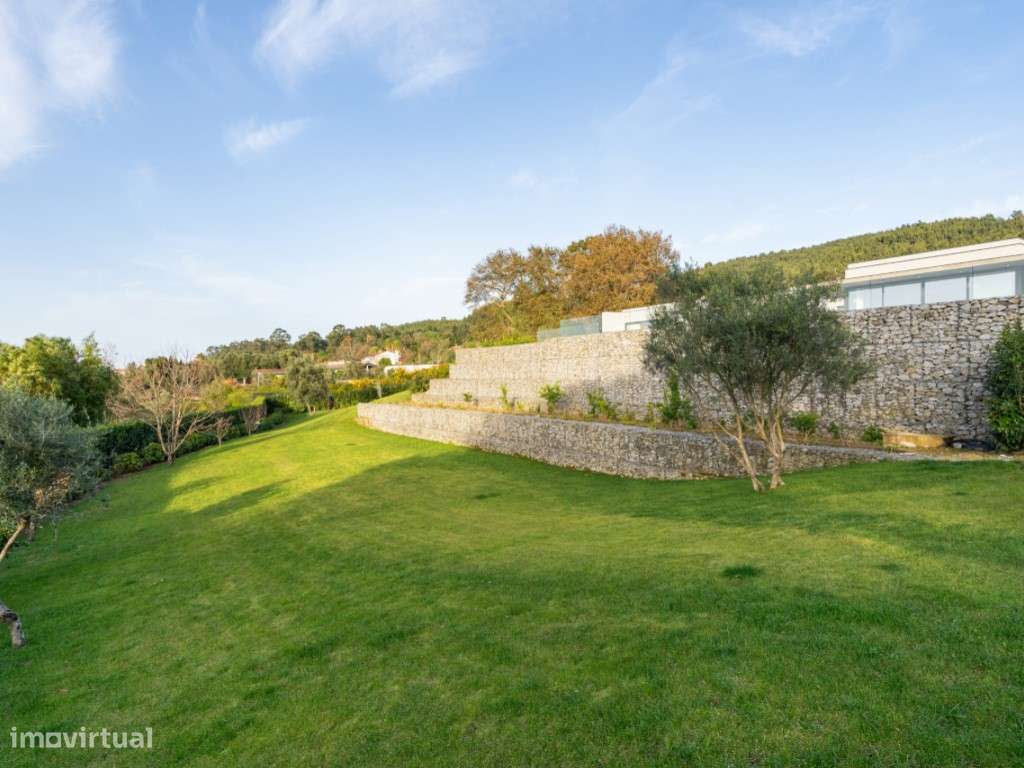 Moradia térrea V4+1 com piscina, ginásio e vistas panorâmicas sobre...-14
