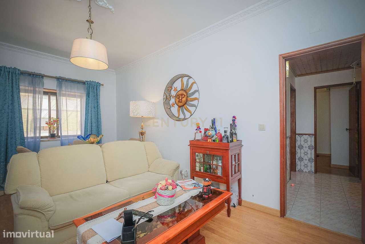 Apartamento T3 em Amora, Seixal - Vista para o Rio-11