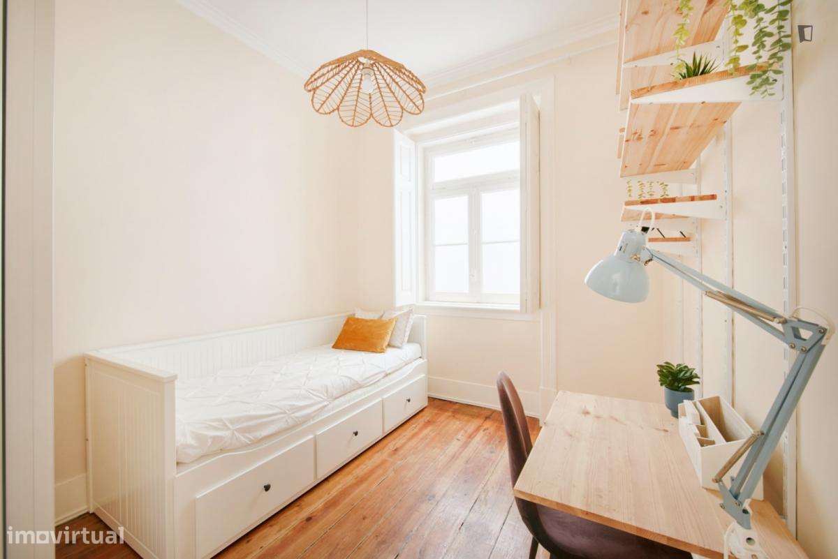 Quarto - localizado em Arroios Lisbon - Grande imagem: 5/8