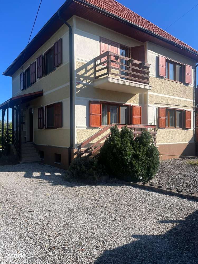 Ocazie unică! Casă de vânzare în stațiunea Covasna! - Imagine principală: 2/20