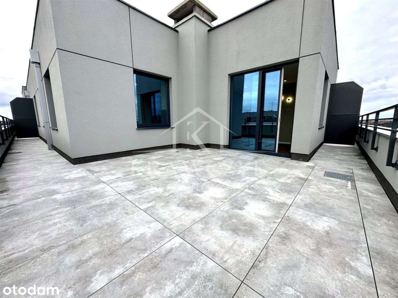 Gumieńce 3pok. 67m2, taras, garaż - Lux-13