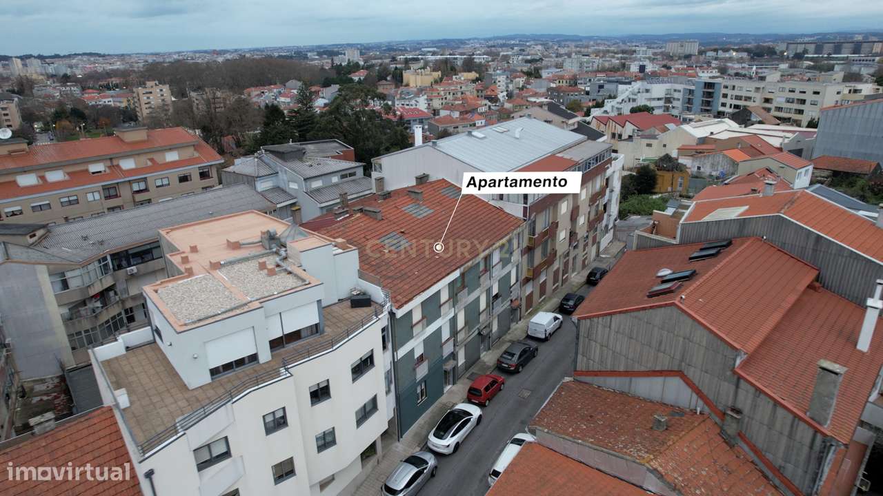 Apartamento T1 Convertido em T2 - Covelo - Grande imagem: 5/15