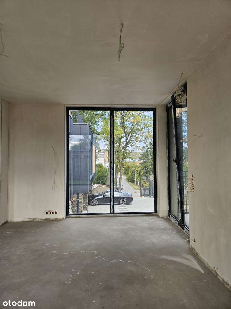 NIETUZINKOWY DOM W ZEGRZU POŁUDNIOWYM NAD JEZIOREM ZEGRZYŃSKIM.-12