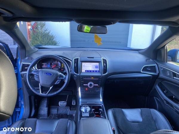 Ford EDGE - 32