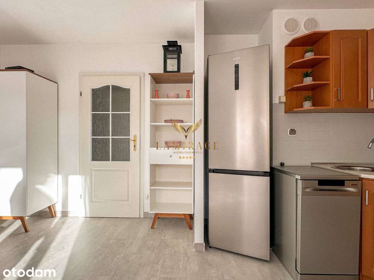 Klecina / Klimatyzowana kawalerka / parking - Pełny obrazek: 5/10