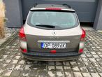 Renault Clio - 6