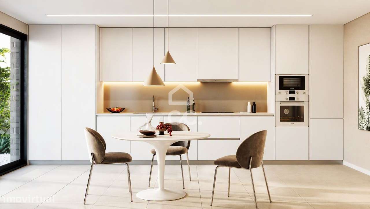 Moradia T3+1 nova, com jardim e terraço, em condomínio privativo com p-20