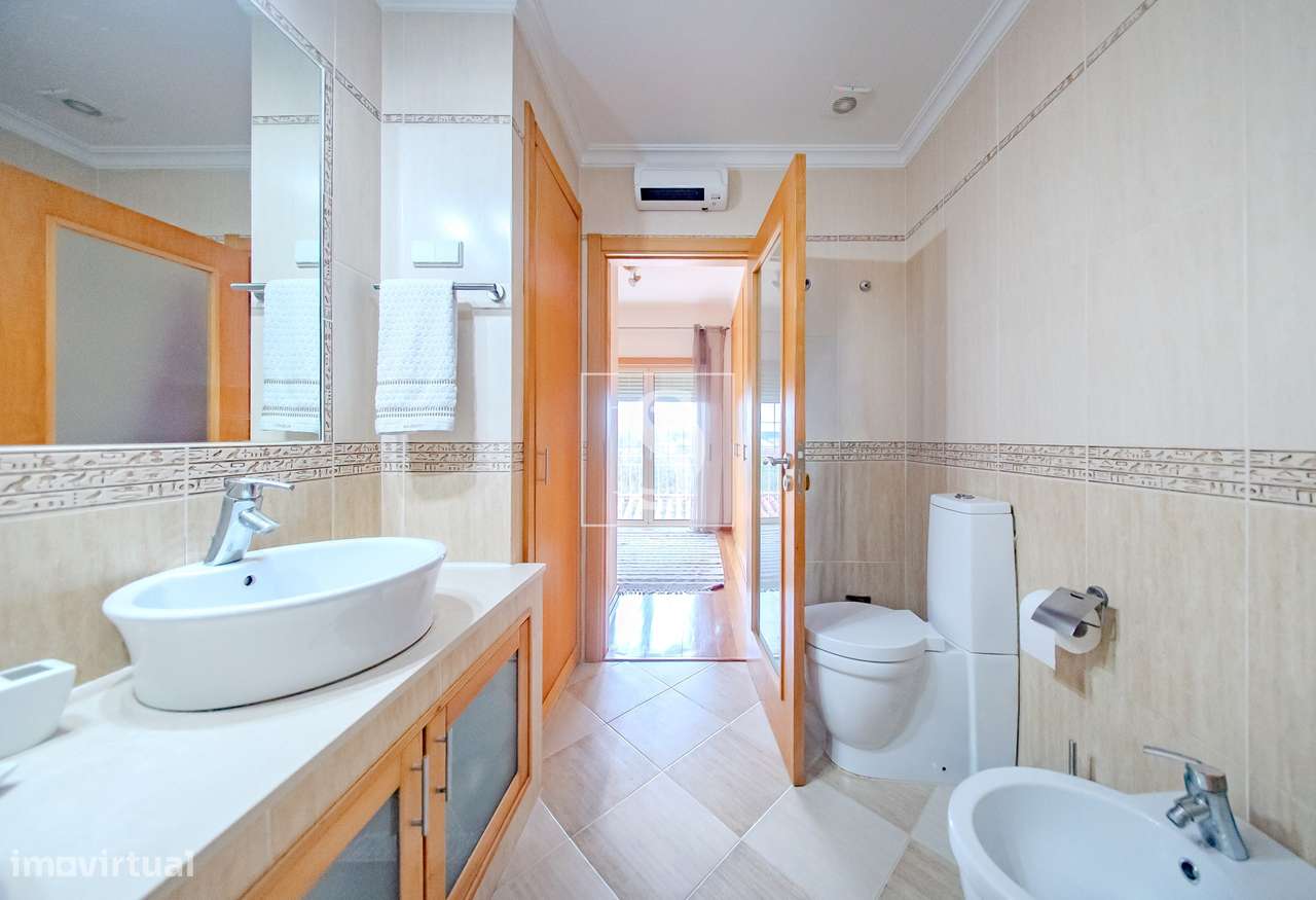 Moradia T4 na Melhor Zona da Cidade de Torres Novas!!!-22