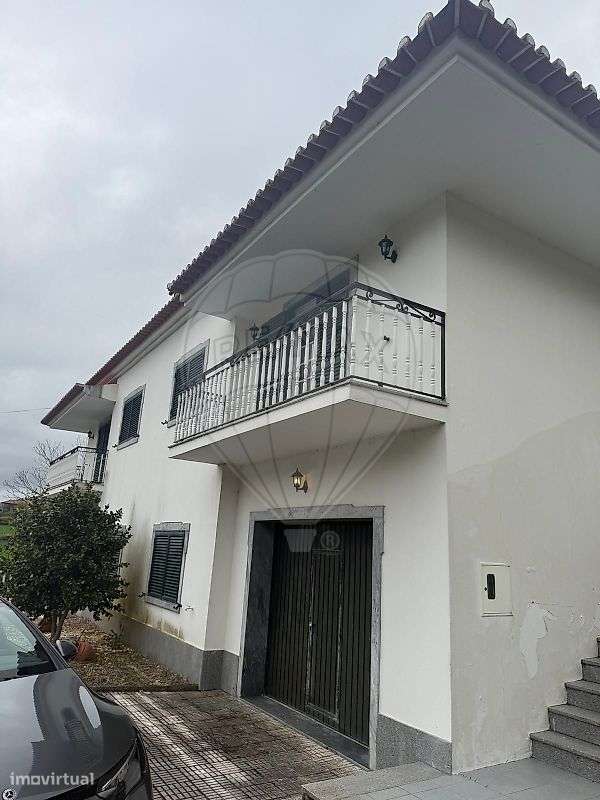 Moradia T6 para venda-18