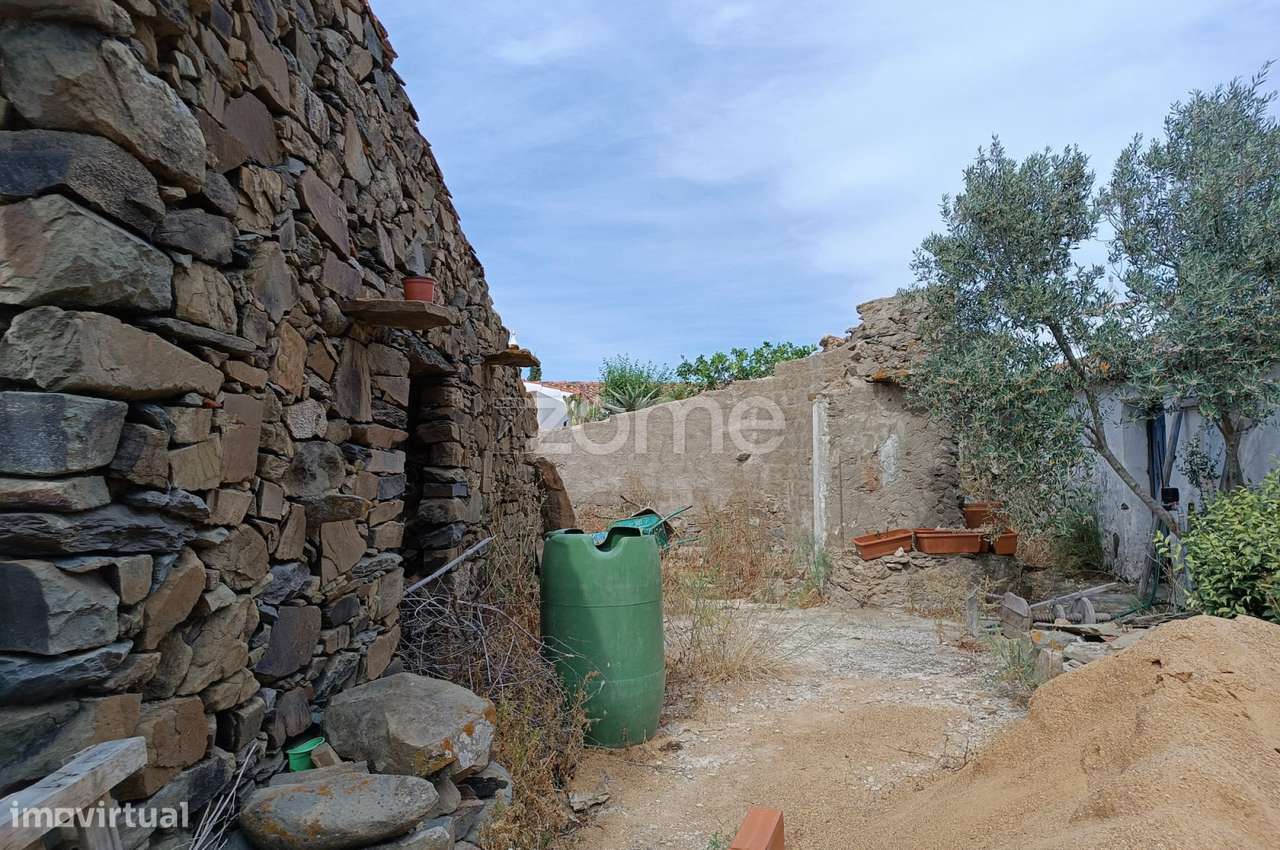 Ruina para recuperar com pomar - Grande imagem: 4/22