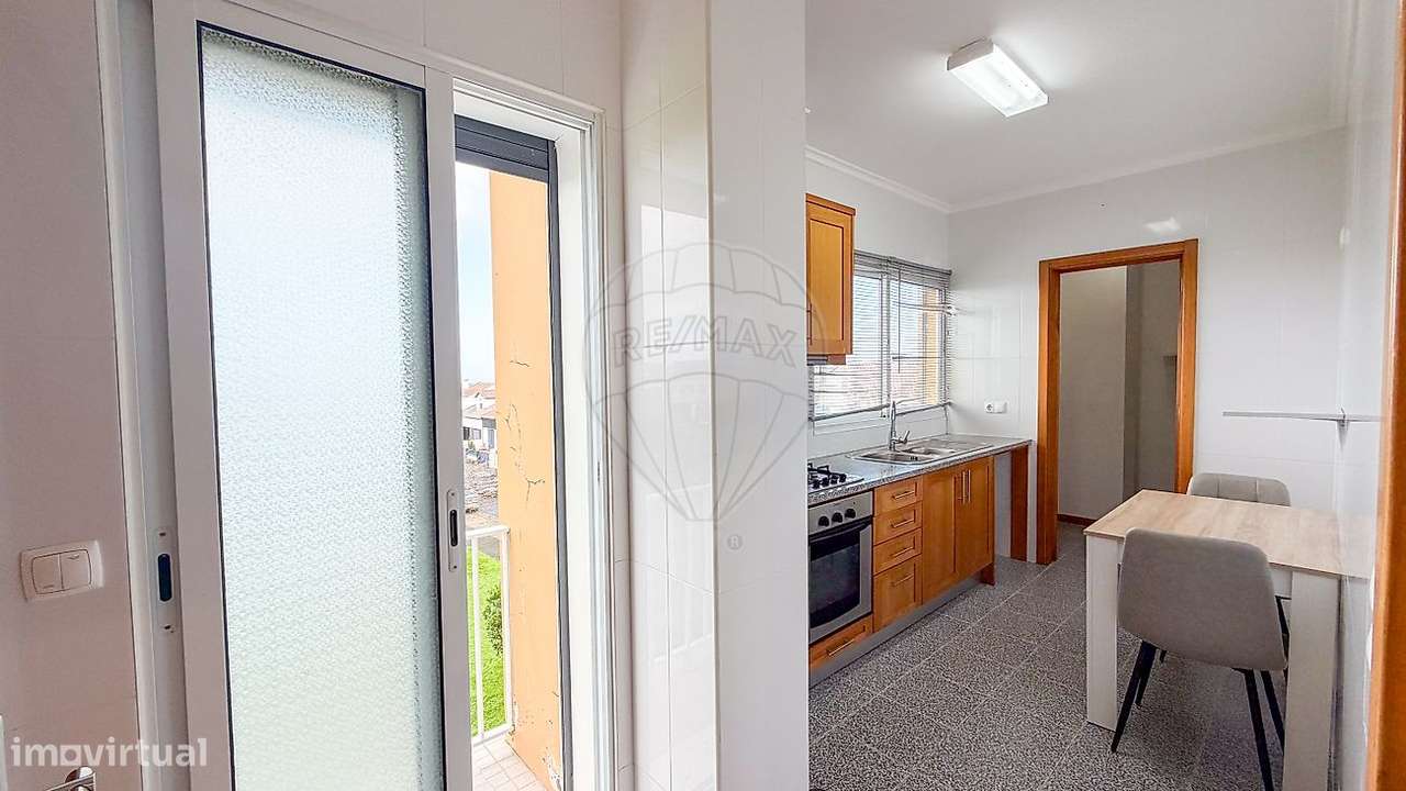 Apartamento T2 para arrendamento - Grande imagem: 4/14