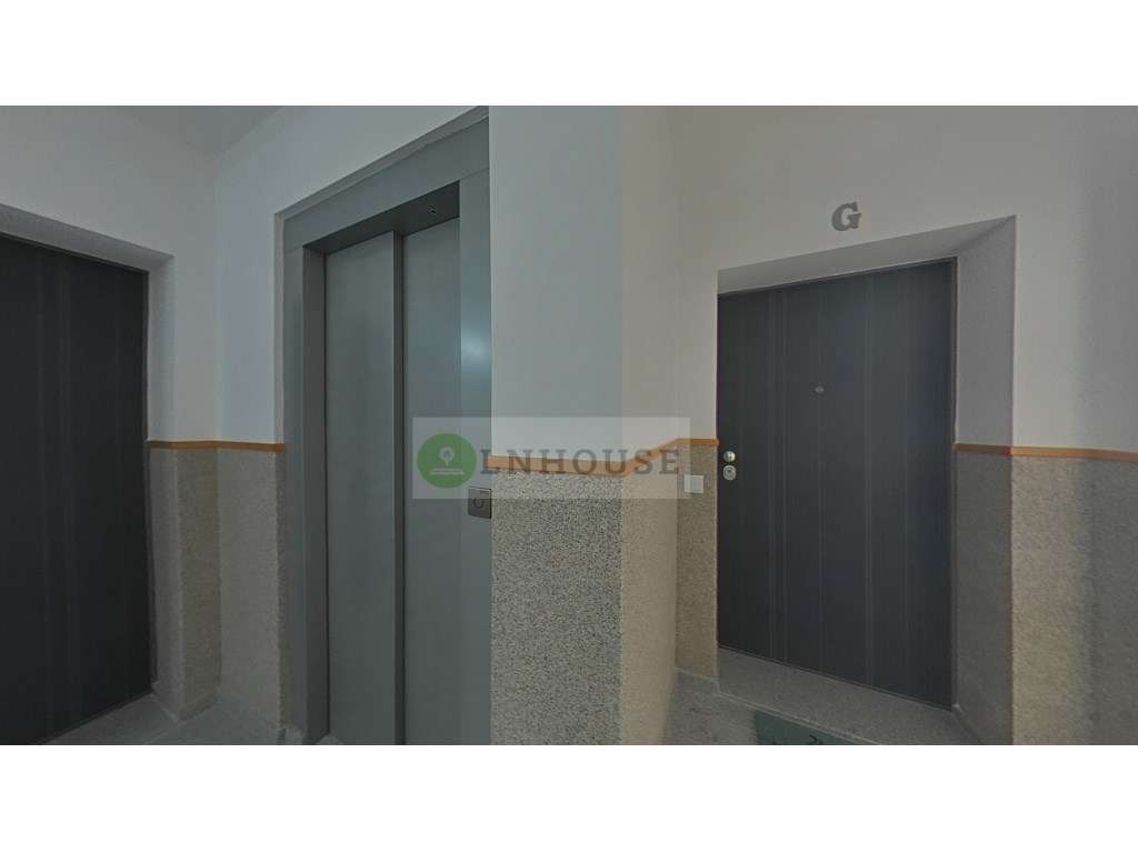 Apartamento de tipologia T1 novo a 250 m da praia de Monte Gordo.-45