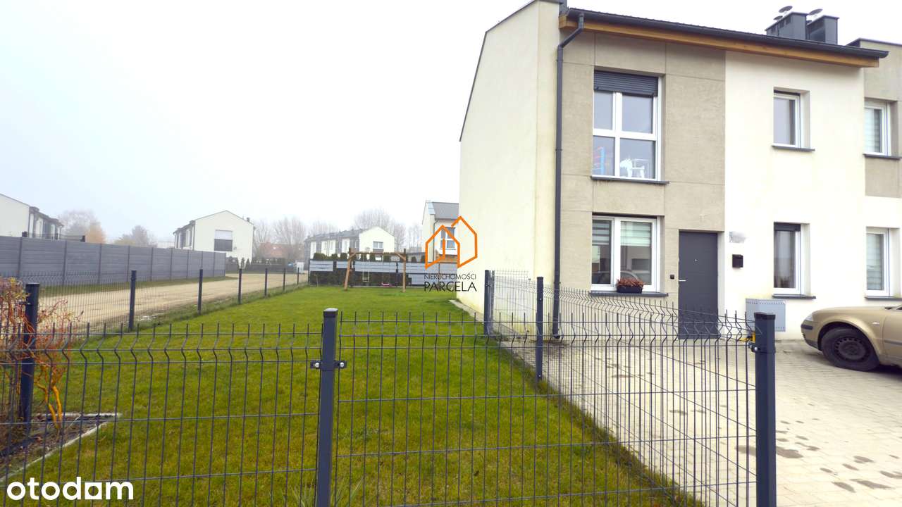 Mieszkanie dwupoziomowe z ogródkiem w Dominowie.-19