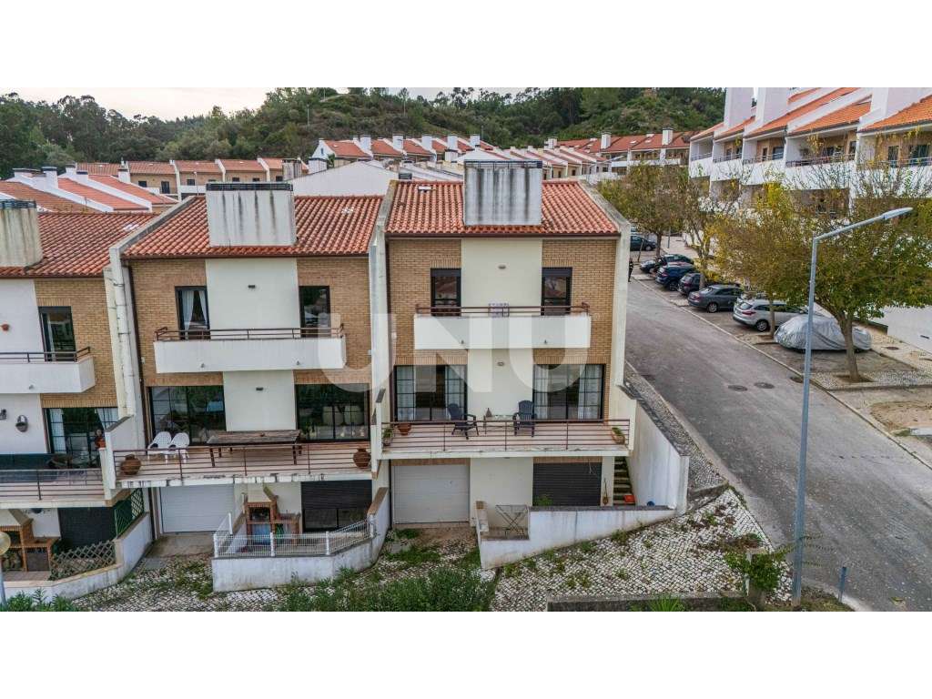 Moradia T4 na Castanheira do Ribatejo, Vila Franca de Xira!-46