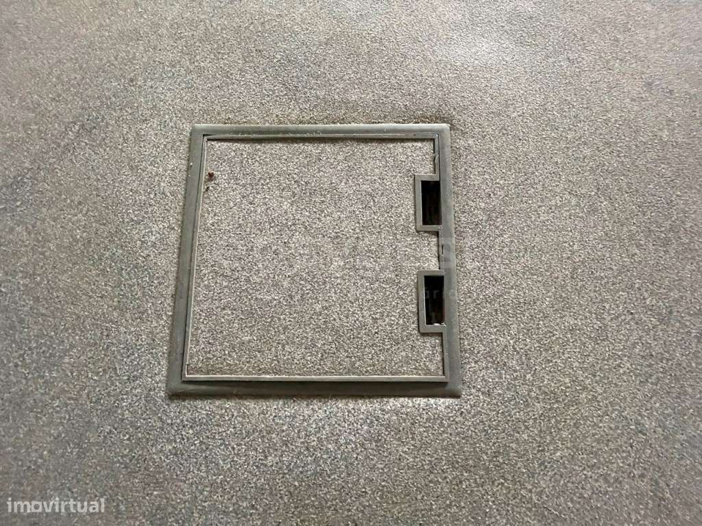 Escritório no centro da vila de Montemor-o-Velho - Grande imagem: 4/12