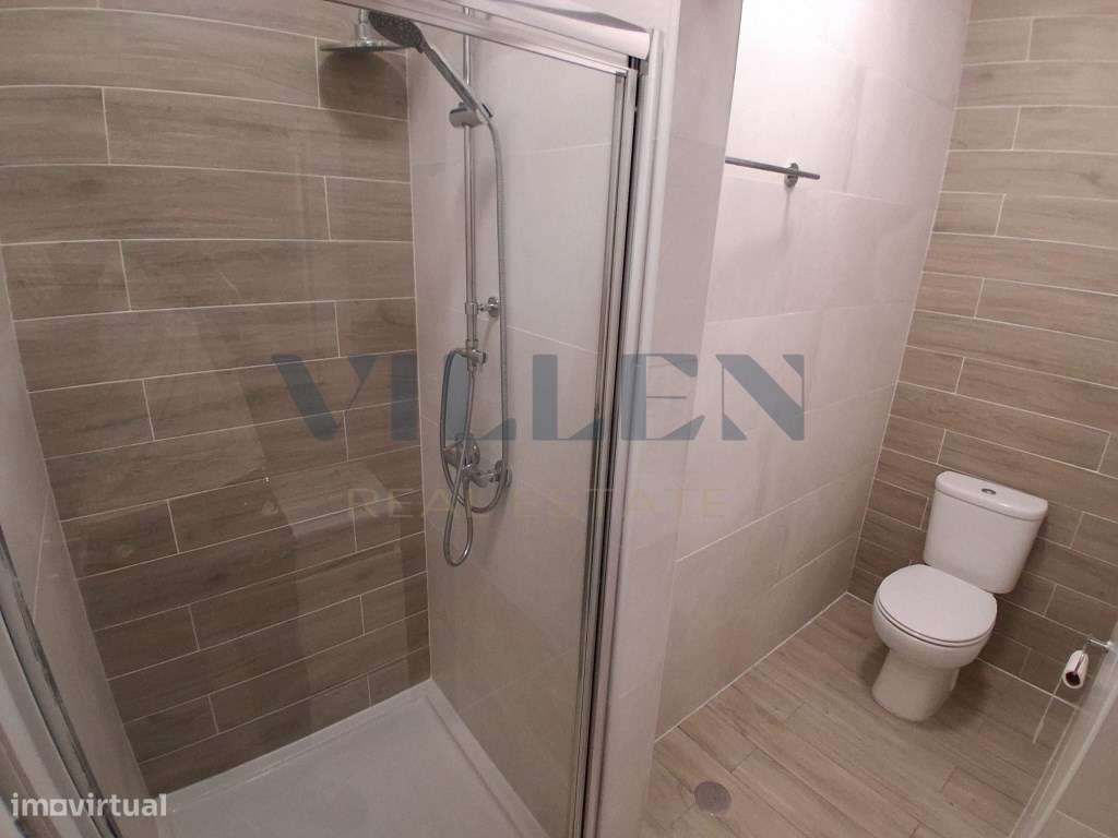 Andar Moradia T3 Renovado com Garagem e 3 Frentes em São Cosme - Go...-26