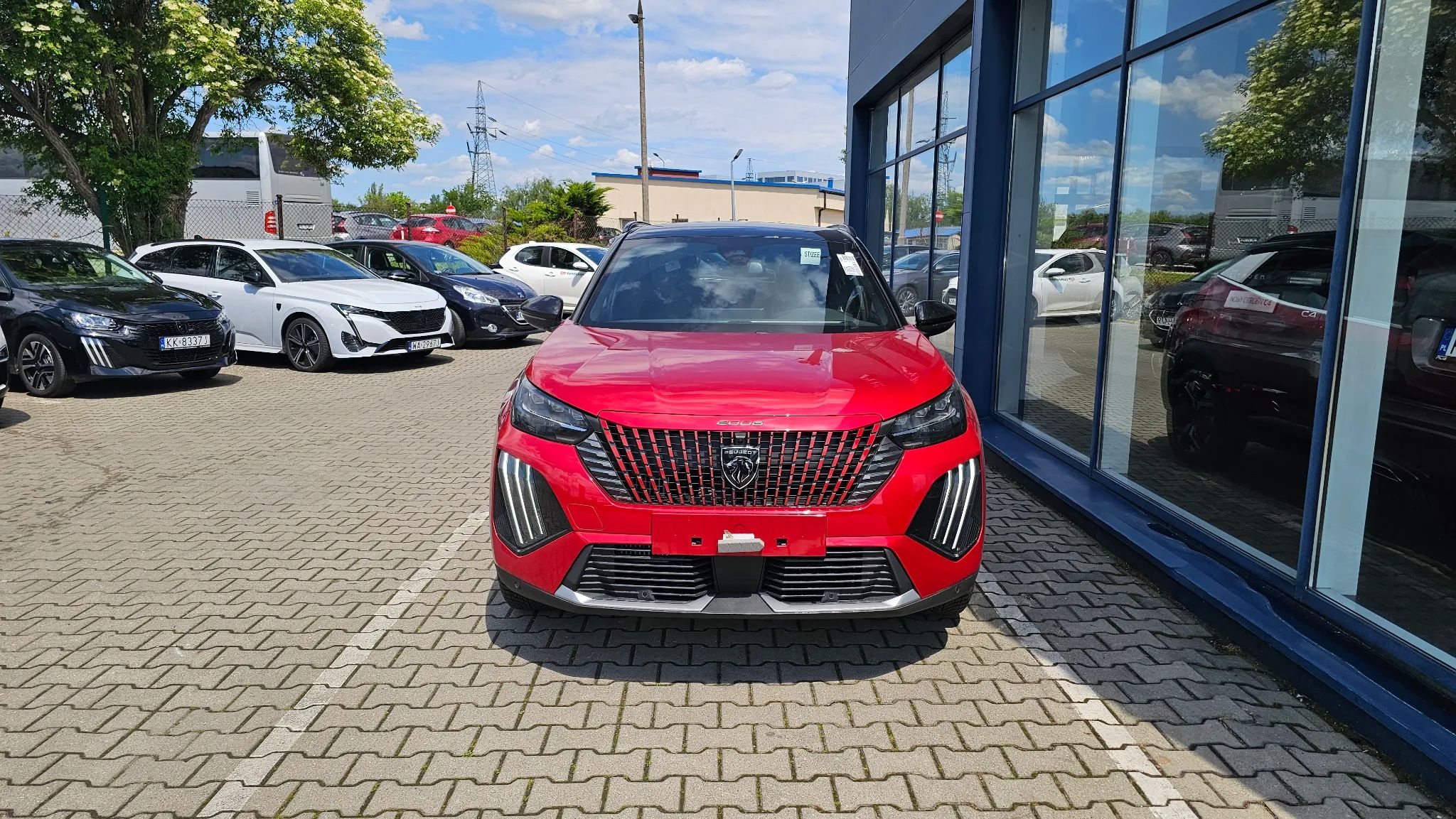 GT Hybrid 136 KM eDCS6. Fabrycznie nowy, zarejestrowany na dealera.