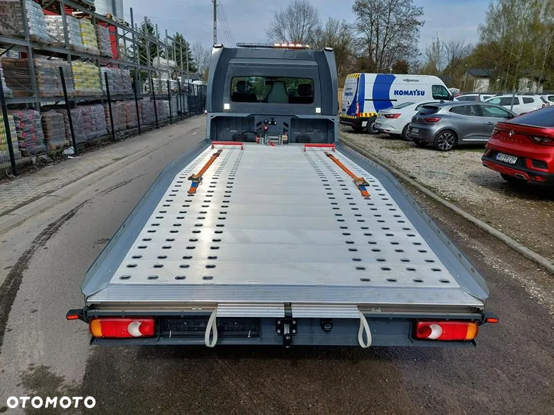 Renault Master laweta 165 km - 20