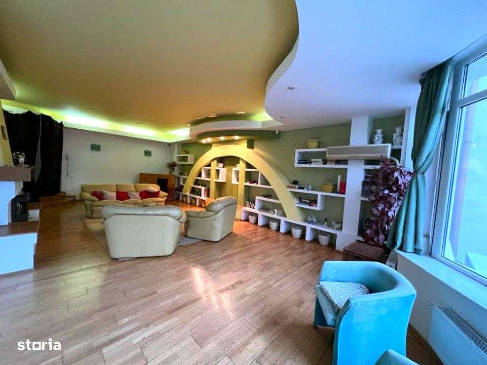 FALEZA NORD |  VILA SPATIOASA | S+P+1+M. - Imagine principală: 2/12