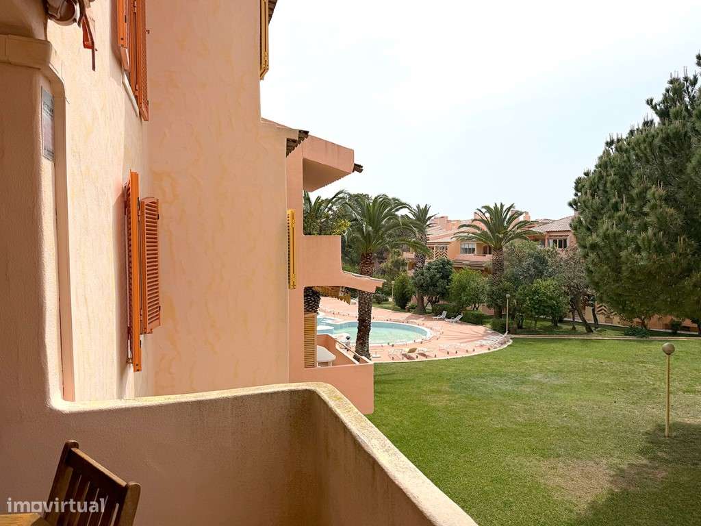 Apartamento T3 com garagem e piscina a venda em Cascais-0