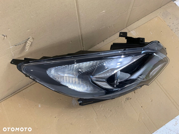 OPEL ZAFIRA C LAMPA PRZOD PRAWA ŁADNA ZWYKŁA SOCZEWKA EU - 3