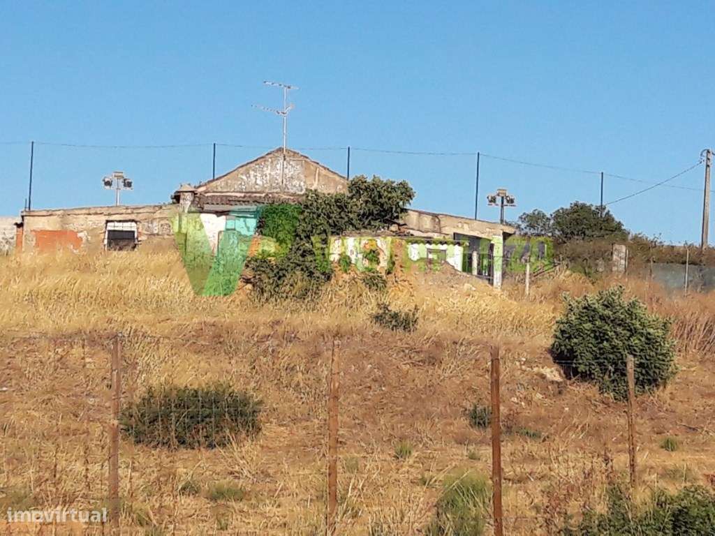 Excelente Terreno para Construção Urbana em Portimão - Grande imagem: 2/11