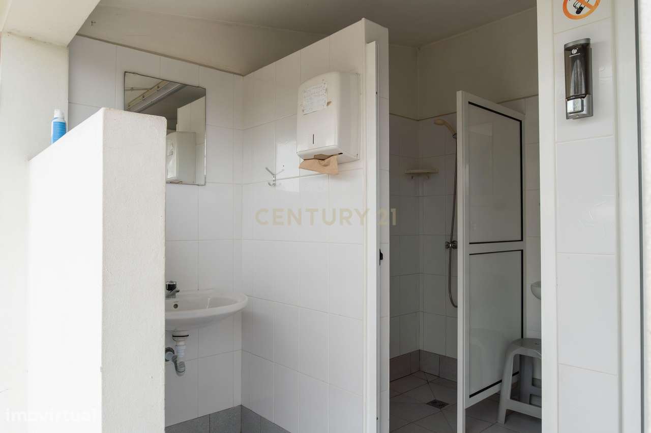 Oportunidade de investimento: edifício habitacional + piscina + terren-19